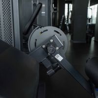 U3001D (E5001) Сгибание ног лежа. Стек 94 кг