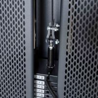 E7031 Разгибание спины. Стек 110 кг
